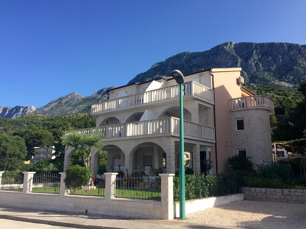 Villakamena Drvenik  Exterior foto
